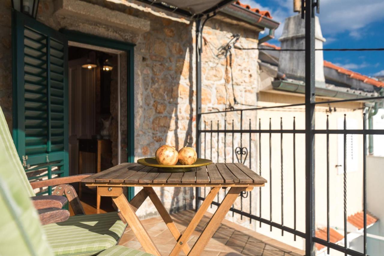 Holiday Home Bozanic Врбник Экстерьер фото